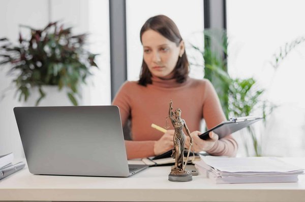 Quels sont les avantages d'un cabinet comptable en ligne pour les entreprises ?